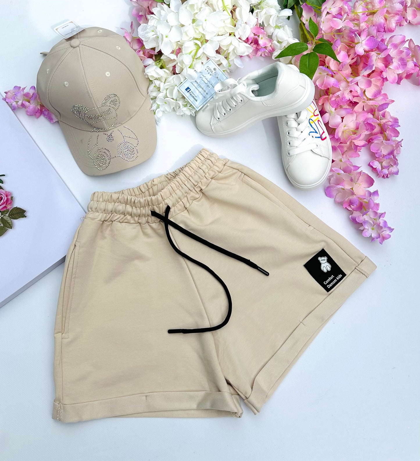 Beige shorts